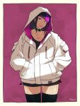  1girl asymmetrical_bangs bangs black_hair collar commentary_request cowboy_shot han_juri hands_in_pockets heterochromia highres hood hooded_jacket jacket looking_at_viewer medium_hair multicolored_hair purple_hair shorts signature simple_background smirk solo spiked_collar spikes street_fighter thigh-highs two-tone_hair yuenibushi 