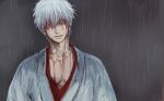  1boy absurdres bangs blood blood_on_face gintama grey_background hair_between_eyes head_tilt highres japanese_clothes kimono looking_at_viewer male_focus parted_lips rain red_eyes sakata_gintoki simple_background solo teeth upper_body upper_teeth uraki_(tetsu420) white_hair white_kimono 