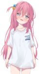  1girl bangs blue_eyes blush bocchi_the_rock! cube_hair_ornament eip_(pepai) gotou_hitori hair_between_eyes hair_ornament hair_over_eyes highres long_hair looking_at_viewer nervous one_side_up open_mouth pink_hair shirt short_sleeves simple_background solo standing white_background white_shirt 