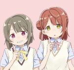  2girls bangs bow bowtie chestnut_mouth commentary_request dot_nose grin hair_bun hair_ornament hairclip hand_up height_difference highres index_finger_raised light_blush light_brown_hair looking_at_viewer love_live! love_live!_nijigasaki_high_school_idol_club multiple_girls nakasu_kasumi orange_hair pink_background pink_bow pink_bowtie pink_eyes shirt short_hair short_sleeves single_side_bun smile tonpon uehara_ayumu upper_body vest white_shirt wing_collar yellow_bow yellow_bowtie yellow_eyes yellow_vest 