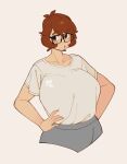 1girl absurdres bangs breasts brown_background brown_eyes brown_hair collarbone english_commentary eyebrows eyelashes female glasses grey_shirt grey_shorts hands_on_hips highres huge_breasts large_breasts looking_to_the_side original shirt shirt_tucked_in short_hair shorts snowcie snowciel solo