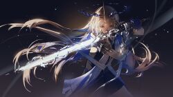  1girl absurdres bare_arms black_background black_dress blonde_hair blue_eyes blue_gloves chinese_commentary commentary cowboy_shot dress facial_mark fighting_stance fleurdelys_(wuthering_waves) floating_clothes floating_hair forehead forehead_mark gauntlets gloves glowing glowing_sword glowing_weapon gradient_background halo highres holding holding_sword holding_weapon horns light_particles long_hair looking_at_viewer pointy_ears shoulder_pads solo sword tacet_mark_(wuthering_waves) unicorn_horn very_long_hair weapon wuthering_waves xiao&#039;er_yushiwuzheng 