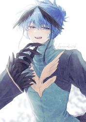  1boy bird_boy blue_eyes blue_hair commentary_request hair_between_eyes hair_bun head_wings highres kyosyaku long_sleeves looking_at_viewer male_focus maou-jou_de_oyasumi odile_(maou-jou_de_oyasumi) open_mouth sidelocks simple_background solo twitter_username upper_body white_background wings 