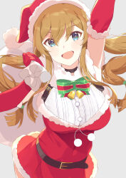  1girl arm_up bell belt belt_buckle black_belt black_choker blue_eyes blunt_bangs bow bowtie breasts buckle buttons choker christmas commentary_request dress elbow_gloves fur-trimmed_dress fur-trimmed_gloves fur-trimmed_headwear fur_trim gloves green_bow green_bowtie hair_between_eyes hat highres holding holding_sack idolmaster idolmaster_million_live! idolmaster_million_live!_theater_days jingle_bell kousaka_umi light_blush long_hair medium_breasts multicolored_bow multicolored_bowtie open_mouth pom_pom_(clothes) red_bow red_bowtie sack santa_costume santa_dress santa_hat sleeveless sleeveless_dress smile solo tetsujin_momoko twintails very_long_hair white_background 