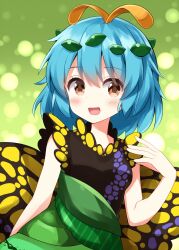  1girl :d antennae bare_arms bare_shoulders blue_hair blush brown_eyes butterfly_wings commentary_request dress eternity_larva green_dress hand_up highres insect_wings leaf leaf_on_head open_mouth ruu_(tksymkw) short_hair sleeveless sleeveless_dress smile solo touhou upper_body wings 