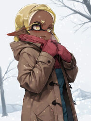  1girl adjusting_scarf blonde_hair branch brown_coat closed_mouth coat cold colored_eyelashes commentary_request cross-shaped_pupils dark-skinned_female dark_skin fang fang_out frye_(splatoon) gloves green_sweater highres hood hood_down hooded_coat inkling jajanome long_eyelashes long_pointy_ears long_sleeves medium_hair open_clothes open_coat outdoors pointy_ears red_gloves red_scarf scarf snot snowing solo splatoon_(series) splatoon_3 sweater symbol-shaped_pupils tentacle_hair tree winter winter_clothes yellow_eyes 