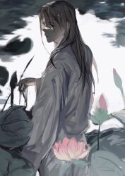  1boy backlighting brown_hair bud closed_mouth cowboy_shot expressionless facial_mark flower forehead_mark from_behind green_eyes highres ink lake long_hair long_sleeves looking_at_viewer looking_back lotus lotus_leaf male_focus parted_bangs pink_flower robe solo standing sumidainxin white_robe yiren_zhixia zhang_lingyu 