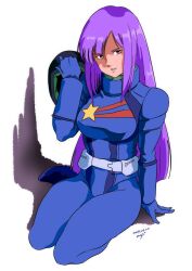  1980s_(style) 1girl artist_name blue_bodysuit bodysuit commentary_request dated gundam gundam_zz helmet highres long_hair looking_at_viewer pgmajimaji purple_hair retro_artstyle roux_louka shadow smile solo unworn_headwear unworn_helmet violet_eyes white_background 