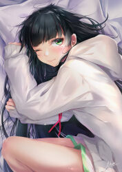  1girl absurdres bare_legs bed_sheet blunt_bangs closed_mouth dress from_side green_eyes green_trim highres hiyajou_maho hood hood_down hoodie long_hair long_sleeves looking_at_viewer lying on_side one_eye_closed science_adventure sleeves_past_wrists solo steins;gate thighs very_long_hair waking_up white_hoodie yakku 