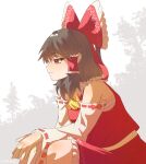  1girl ascot bow brown_hair closed_mouth detached_sleeves frilled_bow frills hair_bow hair_tubes hakurei_reimu highres light_smile looking_ahead medium_hair mibukyt profile red_bow red_skirt ribbon-trimmed_sleeves ribbon_trim sarashi sitting skirt solo touhou tree wide_sleeves 