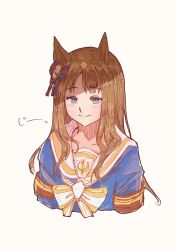  1girl animal_ears armband b0tam0chi3 blue_eyes blue_jacket blush bow brown_hair closed_mouth cropped_torso ear_bow ear_ornament ear_ribbon grass_wonder_(stone-piercing_blue)_(umamusume) grass_wonder_(umamusume) highres horse_ears horse_girl jacket long_hair long_sleeves looking_at_viewer multicolored_hair red_armband sailor_collar simple_background smile solo umamusume white_background white_hair white_sailor_collar 