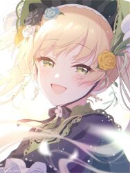  1girl :d artist_name black_flower black_rose blonde_hair blurry blurry_foreground commentary_request flower green_bonnet green_eyes hair_flower hair_ornament highres light_particles long_hair looking_at_viewer mahou_shoujo_no_majo_saiban open_mouth petals rose smile solo suisou_koke tono_hanna twintails upper_body white_background white_flower yellow_flower yellow_rose 