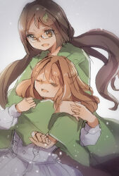  2girls behind_another brown_hair closed_eyes commentary_request frilled_nightgown futatsuiwa_mamizou futatsuiwa_mamizou_(human) glasses green_kimono hair_ornament hair_undone highres japanese_clothes kimono leaf_hair_ornament long_hair motoori_kosuzu multiple_girls nightgown orange_hair shukinuko sleeping touhou upper_body very_long_hair 