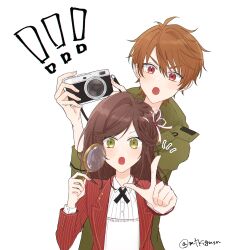  ! !! 1boy 1girl :o brown_eyes brown_hair camera commentary_request green_eyes green_jacket highres holding holding_camera holding_magnifying_glass jacket long_hair looking_at_viewer luke_pearce_(tears_of_themis) magnifying_glass mtkignsn open_mouth pointing pointing_at_viewer red_jacket rosa_(tears_of_themis) shirt short_hair simple_background tears_of_themis upper_body white_background white_shirt 