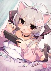  1girl 2000s_(style) absurdres ahoge animal_ears bare_shoulders bed bedroom black_choker black_thighhighs candy cat_ears choker commentary_request crossed_bangs eating empty_eyes faux_retro_artstyle food grey_hair hair_between_eyes hair_intakes hair_ornament hairpin highres holding holding_food indoors kmnk_(kumanuko) lollipop long_hair long_sleeves looking_at_viewer lying off_shoulder on_bed on_stomach open_mouth original paw_hair_ornament pink_eyes pink_shirt pocky shirt solo striped_clothes striped_shirt thigh-highs tsurime twintails white_shirt 