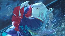  1girl bare_shoulders blue_eyes cho_kaguya-hime! commentary_request dutch_angle fox_shadow_puppet from_side hand_on_own_head japanese_clothes kaede_(harutan109) kimono long_hair long_sleeves looking_up lying multicolored_eyes multicolored_hair on_back partially_submerged pink_eyes pink_hair purple_kimono runami_yachiyo smile solo two-tone_hair upper_body very_long_hair white_hair wide_sleeves 