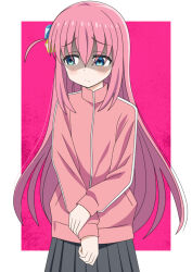  1girl blue_eyes blue_eyes_(manga) bocchi_the_rock! gotoh_hitori hair_ornament hairclip highres long_hair pink_hair pixiv riokasen solo 