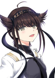  1girl absurdres ahoge artist_logo black_hair black_headband black_neckerchief brown_eyes commentary_request dated hair_flaps hatsuzuki_(kancolle) hatsuzuki_kai_ni_(kancolle) headband highres kantai_collection logo matsuura@parao neckerchief one-hour_drawing_challenge shoes shrug_(clothing) simple_background smile solo unworn_shoes white_background white_shrug 