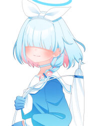  1girl absurdres arona_(blue_archive) blue_archive blue_gloves blue_hair blue_halo blue_shirt blunt_bangs blush borrowed_hairstyle bow bow_hairband braid choker colored_inner_hair commentary_request facing_viewer from_side gloves hair_over_eyes hairband halo highres multicolored_hair neckerchief petako_(ptpt_k) pink_hair sailor_collar shirt sidelocks single_braid smile solo turning_head umbrella upper_body white_background white_bow white_choker white_hairband white_neckerchief white_sailor_collar 