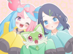  2girls :d absurdres black_hair blue_eyes blue_hair blue_jacket blush commentary_request green_jacket hair_ornament hairpin highres iono_(pokemon) jacket liko_(pokemon) long_hair looking_at_viewer multicolored_hair multiple_girls one_eye_closed open_mouth outline petako_(ptpt_k) pink_background pink_hair pokemon pokemon_(anime) pokemon_(creature) sharp_teeth sidelocks sleeves_past_fingers sleeves_past_wrists smile sprigatito star_(symbol) swept_bangs teeth two-tone_hair upper_body upper_teeth_only violet_eyes white_outline yellow_jacket 