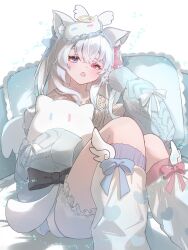  1girl animal_ear_fluff animal_ears aqua_cardigan aqua_socks blue_eyes blue_ribbon blush cardigan collarbone commentary_request commission feet_out_of_frame fingernails hair_between_eyes hair_ribbon hand_up heterochromia highres holding holding_stuffed_toy indie_virtual_youtuber kanzaki_ririka legs long_hair long_sleeves loose_socks multicolored_socks nail_polish on_bed open_mouth pillow pink_nails red_eyes red_ribbon ribbed_socks ribbon roki@ simple_background skeb_commission socks solo stuffed_animal stuffed_cat stuffed_toy two-tone_socks virtual_youtuber white_background white_hair white_socks 