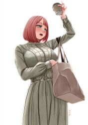  1girl absurdres amoemo arm_up bag blush bob_cut breasts cowboy_shot cup disposable_cup dress green_eyes highres holding holding_cup large_breasts open_mouth original pink_hair short_hair shoulder_bag simple_background translation_request uneven_bangs white_background 