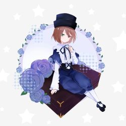  1girl androgynous baggy_pants black_bow black_corset black_hat black_ribbon black_shoes blue_flower blue_pants blue_rose bow brown_hair capelet chinese_commentary clenched_hand closed_mouth collared_capelet commentary_request corset crossed_ankles dot_nose expressionless flower footwear_bow frilled_capelet frilled_sleeves frills full_body green_eyes grey_background hair_between_eyes halftone hand_on_own_chest hat heterochromia high_heels highres layered_sleeves leaf long_sleeves looking_at_viewer miqing mixed-language_commentary neck_ribbon on_suitcase ouji_fashion pants pantyhose picture_frame puffy_long_sleeves puffy_sleeves pumps red_eyes ribbon rose rozen_maiden shirt shoes short_hair short_over_long_sleeves short_sleeves sitting sleeves_past_wrists solo souseiseki star_(symbol) star_symbol_background suitcase white_capelet white_pantyhose white_shirt 