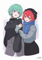  2girls alternate_costume animal_hat arm_hug beanie blue_scarf cat_hair_ornament cat_hat commentary_request cropped_legs double-parted_bangs earrings green_hair hair_ornament hairpin hat highres jewelry multiple_girls multiple_rings nail_polish necklace nekota_tsuna open_mouth orange_eyes red_hair ring scarf short_hair simple_background simuyutou sleeves_past_wrists sweater turtleneck turtleneck_sweater violet_eyes virtual_youtuber vspo! white_background yakumo_beni 