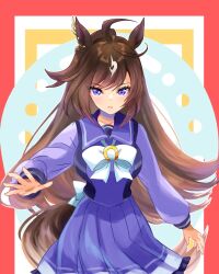  1girl ahoge animal_ears blue_eyes blush bow bowtie breasts brown_hair chiffon closed_mouth collarbone commentary_request hair_between_eyes horse_ears horse_girl horse_tail large_breasts long_hair long_sleeves looking_at_viewer multicolored_hair pleated_skirt purple_sailor_collar purple_serafuku purple_shirt purple_skirt sailor_collar sailor_shirt school_uniform serafuku shirt skirt solo streaked_hair tail tracen_school_uniform umamusume white_bow white_bowtie white_hair 
