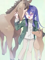  1boy :d blush brown_horse brown_pants casual character_name commentary_request dated ensemble_stars! feet_out_of_frame green_background green_haori hair_between_eyes hair_intakes haori happy happy_birthday highres japanese_clothes kanzaki_souma light_particles long_hair long_sleeves looking_at_animal male_focus one_eye_closed oryyyv pants ponytail purple_hair shirt sidelocks smile solo standing violet_eyes white_shirt 