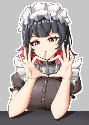  1girl black_hair breasts candy closed_mouth colored_inner_hair commentary_request ellen_joe food food_in_mouth four-finger_heart_hands grey_background hair_ornament hairband heart heart_hands highres large_breasts lollipop lollipop_in_mouth looking_at_viewer maid_headdress metal_hairband mole mole_under_eye multicolored_hair ning_meng_hua razor_blade_hair_ornament red_eyes red_hair shark_girl short_hair simple_background solo spiked_headband table two-tone_hair upper_body zenless_zone_zero 