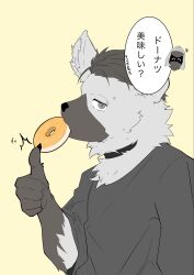  1boy 1other arknights black_hair black_shirt claws commentary_request doctor_(arknights) doughnut eyebrow_piercing face_piercing food food_in_mouth furry furry_male grey_fur highres hyena_boy hyena_ears infection_monitor_(arknights) looking_at_viewer piercing shirt siva_inu24 speech_bubble spot_(arknights) thumbs_up translation_request yellow_background 