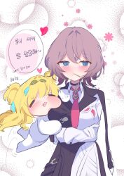  2girls absurdres blonde_hair blue_eyes blush brown_hair candy chibi closed_eyes closed_mouth commentary_request food food_in_mouth highres honkai_(series) honkai_impact_3rd korean_commentary korean_text lantern_(honkai_impact) lollipop lollipop_in_mouth multiple_girls necktie pic_p_p red_necktie short_hair songque songque_(astralop) speech_bubble thought_bubble 