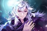  1boy black_shirt blurry fate/grand_order fate_(series) hair_between_eyes long_hair looking_at_viewer male_focus merlin_(camelot_&amp;_co)_(fate) merlin_(fate) official_alternate_costume purple_scarf scarf shirt smile solo terai_(teraimorimori) upper_body very_long_hair violet_eyes white_hair 