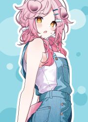  animal_ears arknights aza_nonoka cat cat_ears cat_girl cat_tail commentary_request floppy_ears goldenglow_(arknights) highres overalls pink_cat pink_hair scottish_fold shirt tail white_shirt yellow_eyes 