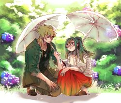  1boy 1girl black_shirt blonde_hair carly_nagisa glasses green_hair highres holding holding_umbrella jack_atlas long_hair long_skirt nomae.jie on_one_knee rain red_skirt shirt skirt smile squatting umbrella white_shirt yu-gi-oh! yu-gi-oh!_5d's 