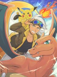  1boy black_shirt brown_eyes brown_jacket captain_pikachu charizard closed_mouth commentary_request fire flame-tipped_tail friede_(pokemon) goggles goggles_on_head grin hat highres holding holding_unworn_clothes holding_unworn_hat jacket male_focus pants peaked_cap pikachu pokemon pokemon_(anime) pokemon_(creature) pokemon_horizons riding riding_pokemon runachikku shirt smile sparkle tail unworn_hat unworn_headwear white_hat white_pants 