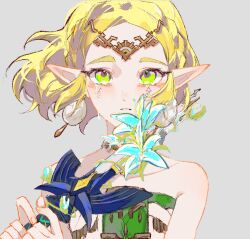  1girl aqua_flower bare_shoulders blonde_hair braid circlet commentary_request crown_braid crying dress earrings facial_mark flower green_eyes grey_background holding holding_sword holding_weapon jewelry leaftin looking_at_viewer magatama magatama_necklace master_sword necklace parted_bangs pointy_ears princess_zelda short_hair sidelocks silent_princess solo strapless strapless_dress sword teardrop_facial_mark tears the_legend_of_zelda the_legend_of_zelda:_tears_of_the_kingdom upper_body weapon 
