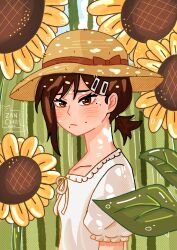 1girl blush chainsaw_man collarbone dress flower from_side grass hair_ornament hairclip hat higashiyama_kobeni highres looking_at_viewer mole mole_on_cheek mole_under_eye mole_under_mouth ponytail puffy_short_sleeves puffy_sleeves short_hair short_ponytail short_sleeves solo sun_hat sundress sunflower sunlight tall_grass white_dress zanchirarin