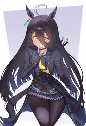  1girl absurdres ahoge animal_ears belt black_belt black_choker black_coat black_gloves black_pantyhose black_skirt black_vest choker closed_mouth coat collared_shirt commentary_request ear_ornament ear_tag earrings frown gloves hand_up hem_peeking_out highres horse_ears horse_girl horse_tail jewelry kuneko_art long_hair long_sleeves looking_at_viewer manhattan_cafe_(umamusume) multicolored_hair necktie open_clothes open_coat pantyhose pleated_skirt shirt single_earring skirt solo tail umamusume very_long_hair vest white_hair white_shirt yellow_eyes yellow_necktie 