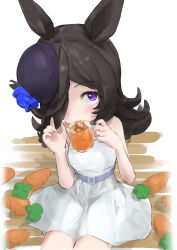  1girl absurdres animal_ears bare_arms bare_shoulders belt black_hair blue_belt blue_flower blue_hat blue_rose blush brown_hair carrot commentary_request cup dress drink drinking drinking_glass flower from_above hair_over_one_eye hands_up hat hat_flower hat_over_one_eye head_tilt highres holding holding_cup horse_ears horse_girl juice long_hair looking_at_viewer mugi_no_hikyaku no one_eye_covered rice_shower_(umamusume) rose short_dress simple_background sitting sleeveless sleeveless_dress solo sundress tilted_headwear umamusume violet_eyes white_background white_dress 