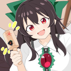  1girl bird_wings blush bow brown_hair brown_wings cape character_print chest_eye collared_shirt commentary_request green_bow hair_bow highres holding holding_rattle long_hair looking_at_viewer naomi-chan open_mouth rattle red_eyes reiuji_utsuho reiuji_utsuho_(bird) shirt smile solo third_eye touhou upper_body white_cape white_shirt wings 