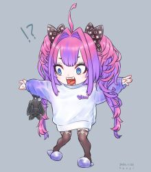  !? :0 ahoge alternate_costume bat_(animal) blue_eyes chibi dated eyelashes fanart fangs grey_background hair_ornament hair_ribbon hair_vents hanji_(hansi) highres hololive hololive_dev_is kikirara_vivi open_mouth pantyhose pink_hair purple_hair scared shocked_eyes slippers sweater thigh-highs twintails vtuber 