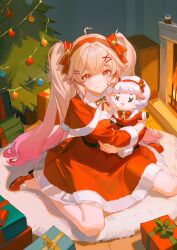  1girl absurdres ahoge blonde_hair christmas christmas_tree dress gradient_hair hair_ornament hairband heart heart_ahoge highres indie_virtual_youtuber long_hair looking_at_viewer mole mole_under_eye multicolored_hair pink_eyes pink_hair red_dress red_hairband red_shoes santa_costume santa_dress sheep shoes solo suko_(vtuber) twintails virtual_youtuber x_hair_ornament 