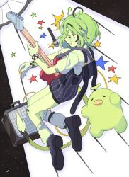  1girl addendium amplifier antennae blue_overalls cable colored_skin commentary dooby dooby_(1st_costume) electric_guitar energy_beam english_commentary floating green_hair green_shirt green_skin guitar highres indie_virtual_youtuber instrument jerboa_tail kippu_(dooby) microphone multicolored_hair overalls shirt smile star_(symbol) streaked_hair tail ufo virtual_youtuber whistle 