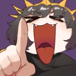  >_< 1boy absurdres black_shirt blurry blurry_background bob_cut crown fangs grey_hair hekawt_(monumenta) highres index_finger_raised laughing male_focus meme monumenta open_mouth paper_box shirt short_hair solo 