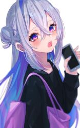  1girl alternate_costume alternate_hair_length_(longer) amane_kanata bag black_shirt blue_hair blush cellphone colored_inner_hair commentary_request double_bun film_grain from_side grey_hair hair_bun highres holding holding_phone hololive long_hair long_sleeves looking_at_viewer missing_wings multicolored_hair official_alternate_hairstyle open_mouth phone pink_bag purple_streaks shirt side_up_bun simple_background single_hair_intake smartphone solo streaked_hair sui._(suikun) tote_bag upper_body very_long_hair violet_eyes virtual_youtuber white_background 