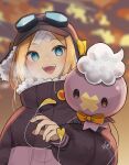  1girl abigail_williams_(fate) artist_name blonde_hair blue_eyes blurry blurry_background bow bowtie clothed_pokemon crossover depth_of_field drifloon fate/grand_order fate_(series) goggles goggles_on_head highres jacket kyojo128 open_mouth orange_bow orange_bowtie pokemon pokemon_(creature) signature teeth upper_body upper_teeth_only watermark 