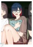  3girls bespectacled black_hair black_shirt blue_hair blurry border brown_hair brown_shirt colored_inner_hair commentary couch depth_of_field feet_out_of_frame glasses hair_behind_ear highres indoors isshiki_(ffmania7) kamitsubaki_studio knees_up laughing light_blush looking_at_viewer medium_hair multicolored_hair multiple_girls object_hug on_couch open_mouth people pillow pillow_hug red_shorts redhead rim_(kamitsubaki_studio) scared shirt short_eyebrows short_hair short_shorts short_sleeves shorts signature sitting solo_focus symbol-only_commentary t-shirt twitter_username v-shaped_eyebrows virtual_youtuber watching_television wavy_mouth white_border white_shirt wide-eyed 