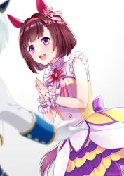 2girls akatsuki_(kuon) animal_ears blunt_bangs blush bow brown_hair commentary_request dress ear_covers ear_flower frilled_wrist_cuffs frills gloves hair_ornament hairband horse_ears horse_girl horse_tail jacket long_sleeves multiple_girls nishino_flower_(tiered_petal)_(umamusume) nishino_flower_(umamusume) official_alternate_costume open_mouth pink_hairband purple_skirt seiun_sky_(soiree_de_chaton)_(umamusume) seiun_sky_(umamusume) short_hair simple_background skirt sleeveless sleeveless_dress smile solo_focus tail teeth umamusume upper_teeth_only violet_eyes white_background white_dress white_gloves white_jacket wrist_cuffs x_hair_ornament yellow_dress yellow_skirt 